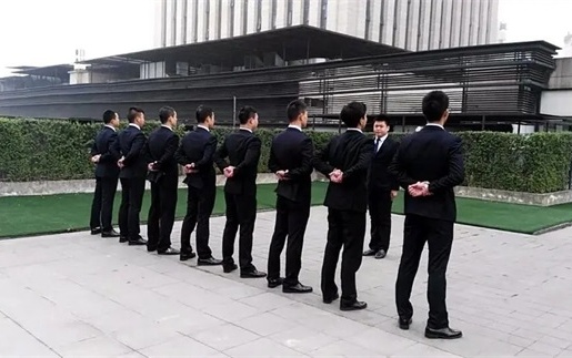 岳阳信贷风险化解：老司机告诉你如何用合法手段保障资金安全